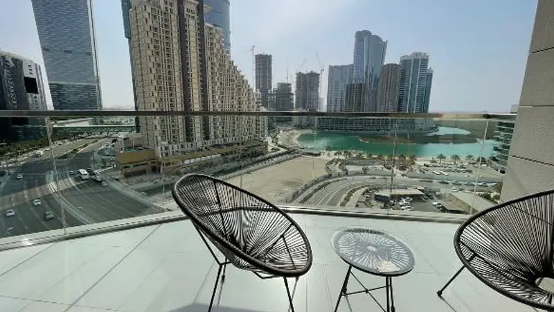 Image 4